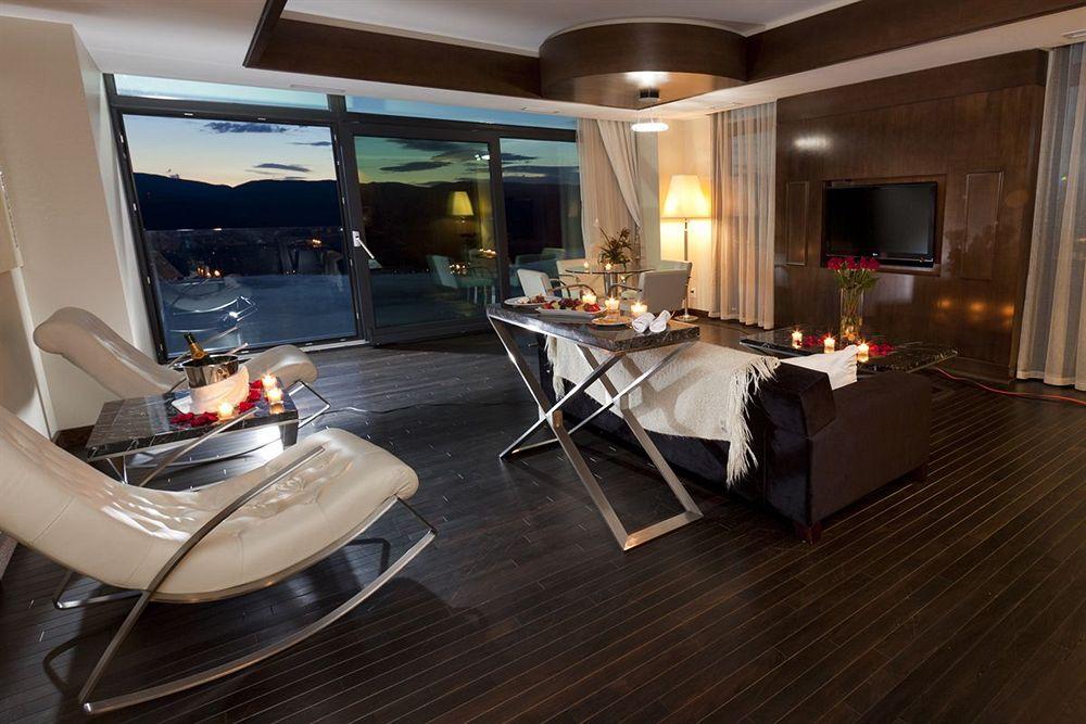 Sparkling Hill Resort And Spa - Adults-Only Resort Vernon Zewnętrze zdjęcie