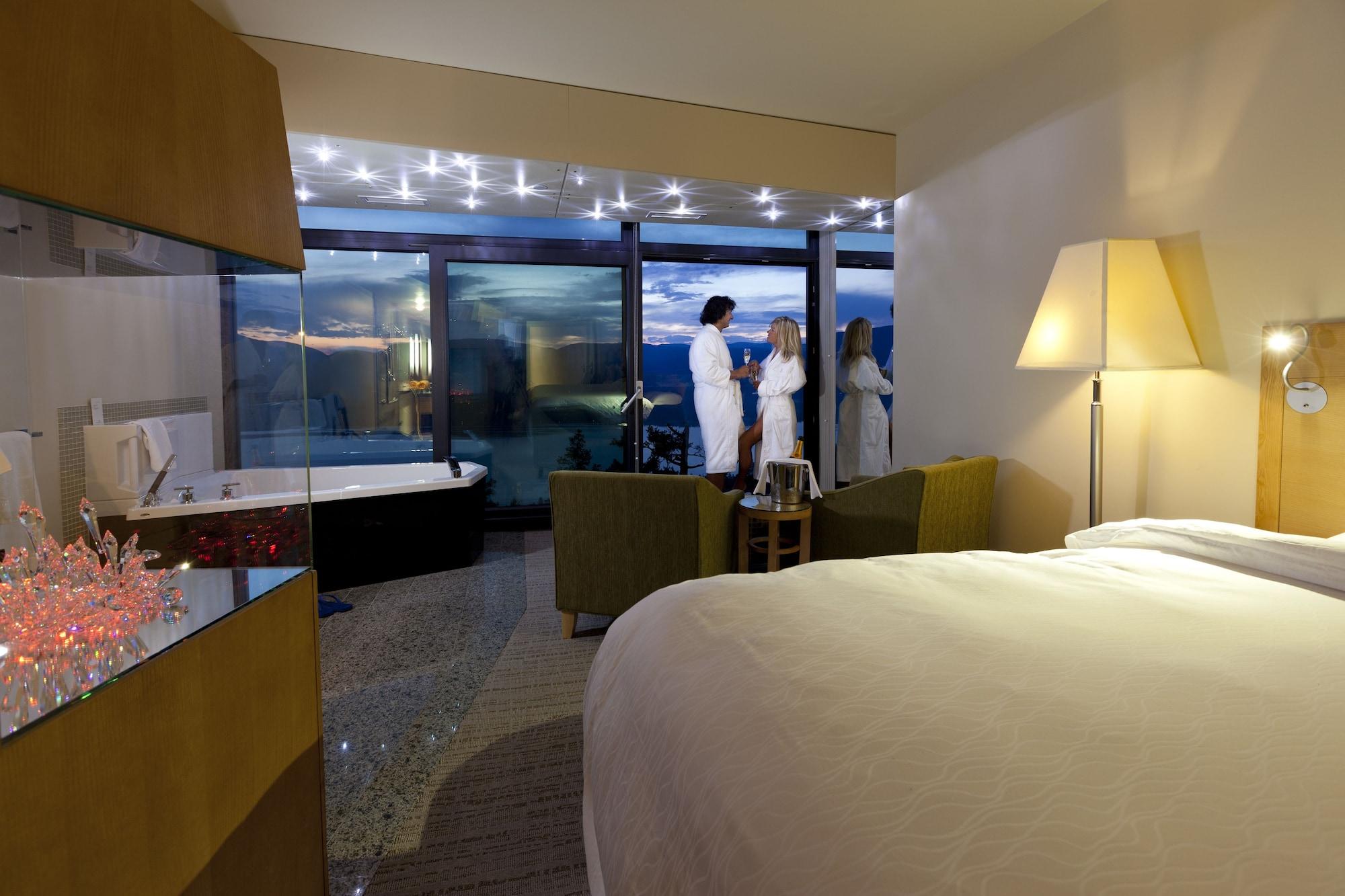 Sparkling Hill Resort And Spa - Adults-Only Resort Vernon Zewnętrze zdjęcie