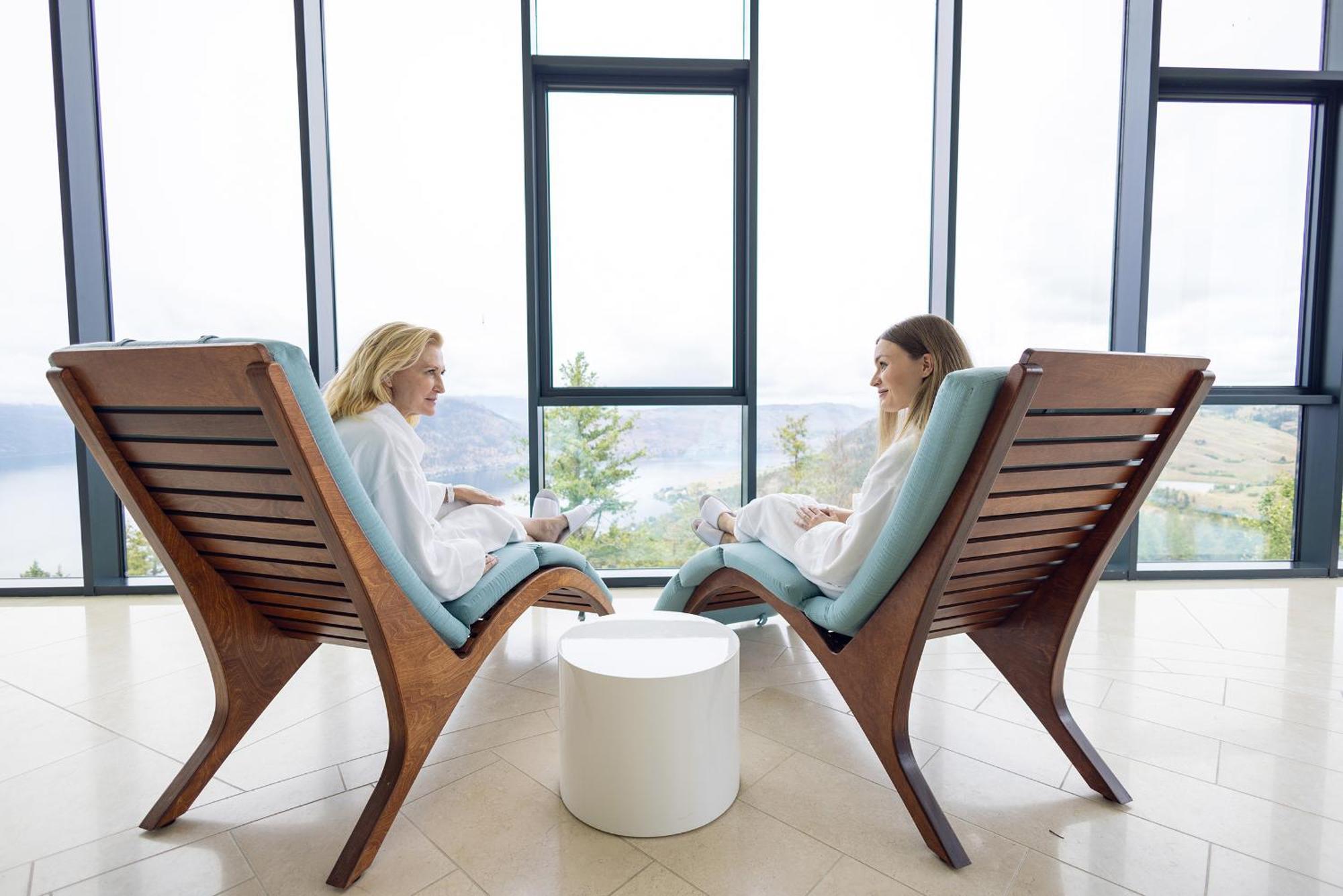 Sparkling Hill Resort And Spa - Adults-Only Resort Vernon Zewnętrze zdjęcie