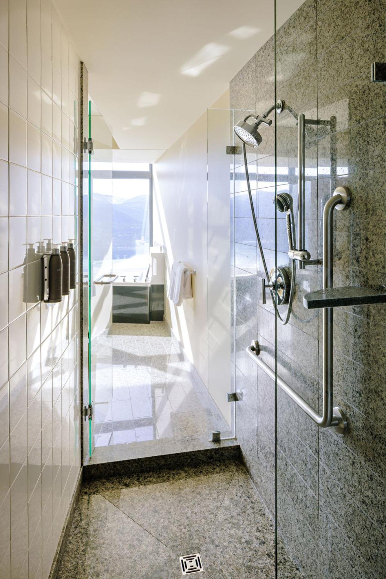 Sparkling Hill Resort And Spa - Adults-Only Resort Vernon Zewnętrze zdjęcie