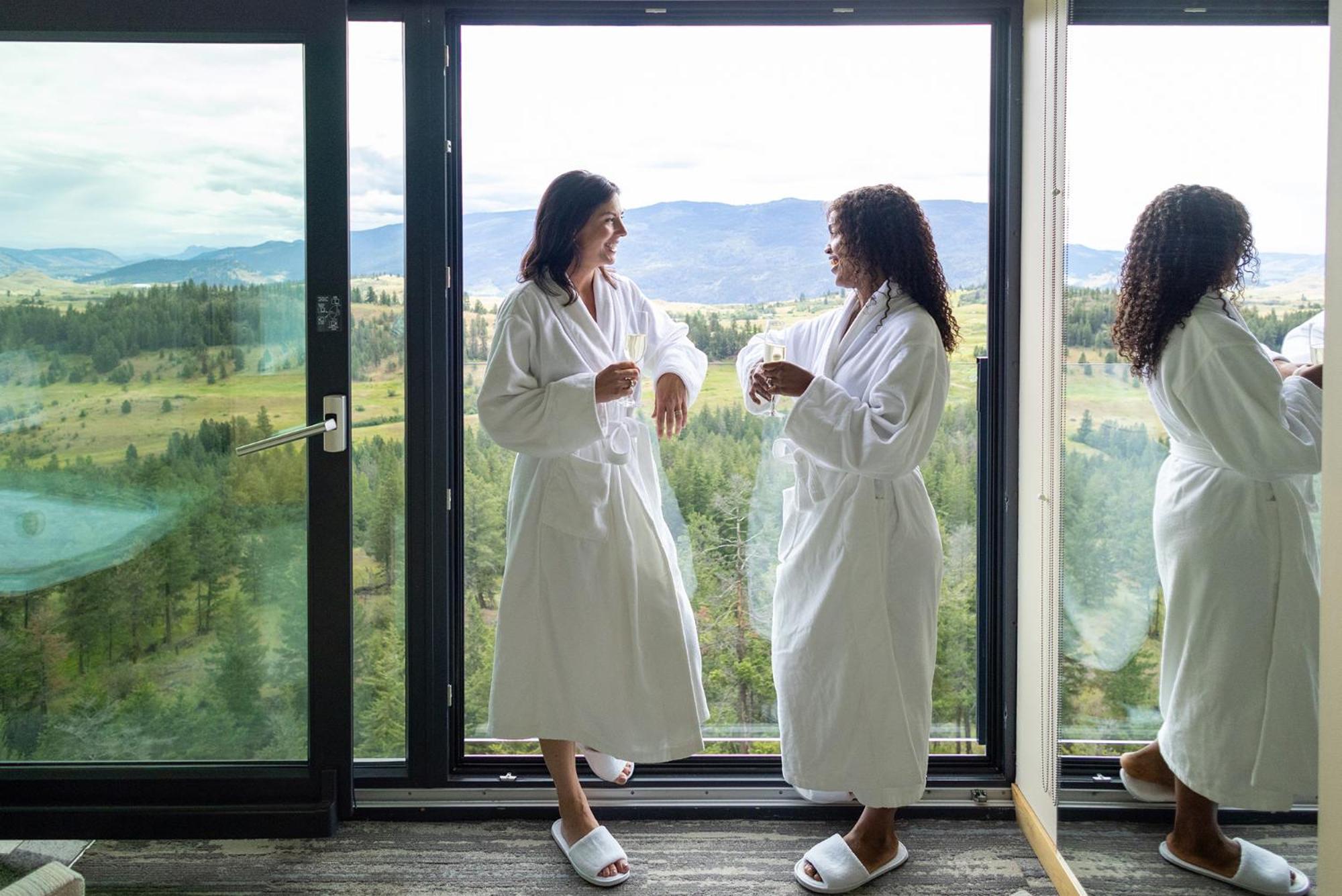 Sparkling Hill Resort And Spa - Adults-Only Resort Vernon Zewnętrze zdjęcie